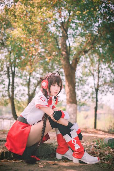 长腿萝莉的乐正绫精美cos