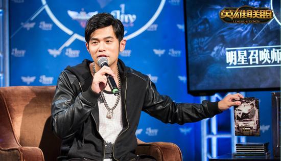 周杰伦直播后采访