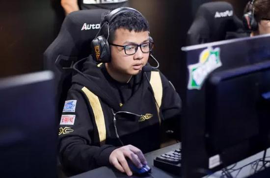 加入中国Snake战队的越南天才选手 SOFM