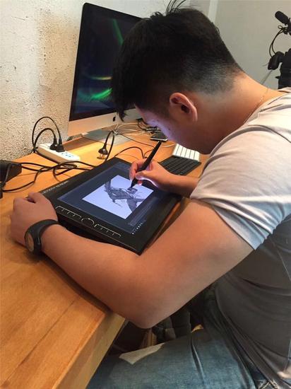 为蜃海浮尘玩法手绘设定图的张一鸣