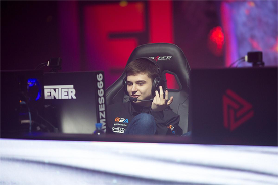 最佳carry &nbsp; RAMZES666