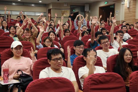 蓝港互动2018校招华中大宣讲会现场气氛高涨掀起热潮