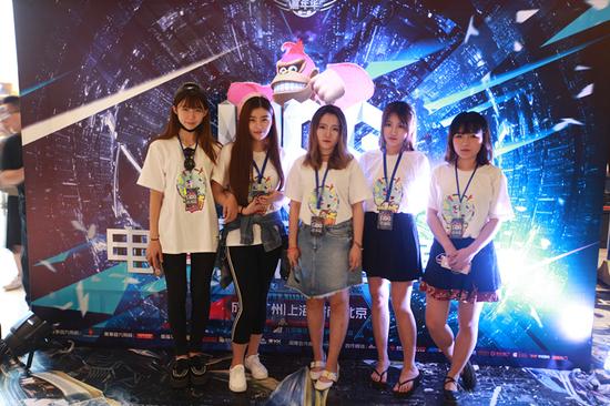 LMG战队签到照片