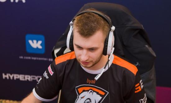 byali在决胜图上半场就送出了两次5杀