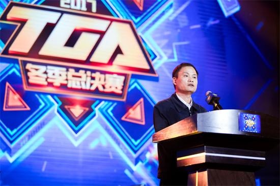 武汉市洪山区委常委 严湘桃