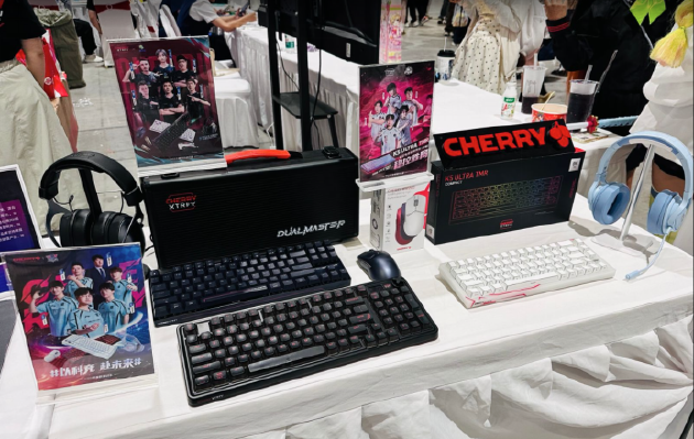 CHERRY热门IP联名产品&职业电竞选手同款
