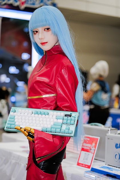 众多Coser纷纷和CHERRY产品合影