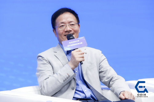 正文页  严锋老师指出,从文学艺术发展的角度来看,今天的游戏已经发展