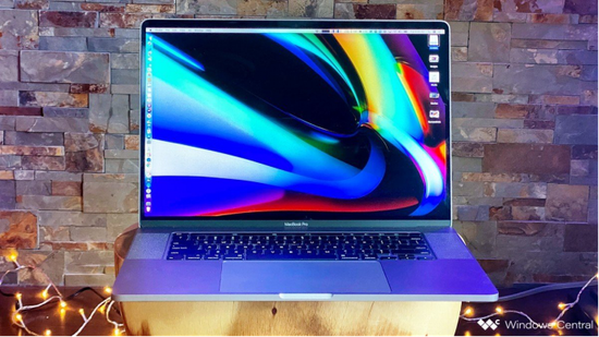 雷蛇灵刃15 工作室版笔记本vs Macbook Pro 19 哪个更值得买 新浪电竞 电竞赛事 直播报道 新浪电子竞技