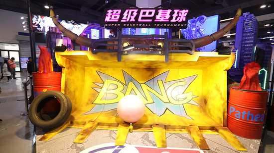 Pathea Game在WePlay的现场还原了《超级巴基球》的比赛场地！