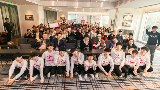 杭州闪电队Hangzhou Spark粉丝见面会合影