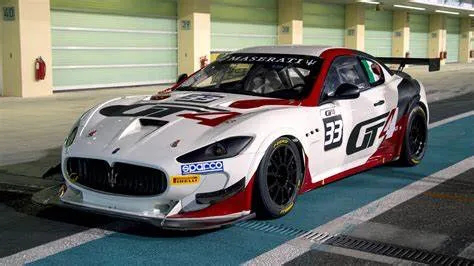 赛车是Maserati GranTurismo MC GT4