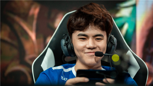 eStarPro诺言扛起边路大旗