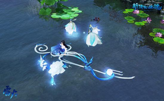 飘飘然于三界，绕铃兰于身侧