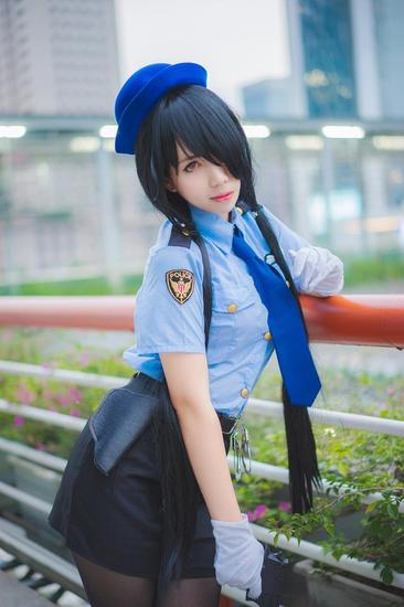 时崎狂三美女警察制服cos