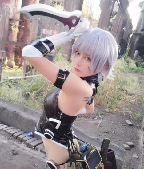 00后清纯妹子cos开膛手杰克