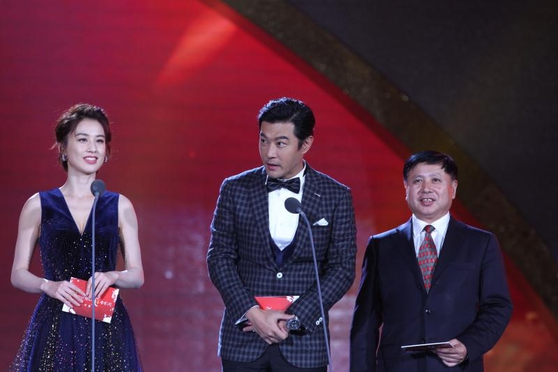 功夫之城群星闪耀 首届功夫电影周昨在佛山拉开帷幕