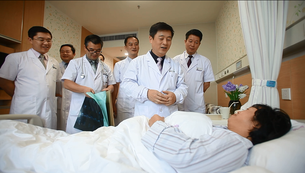 科室里每位医生要保持如初的谨慎、敬畏与担当