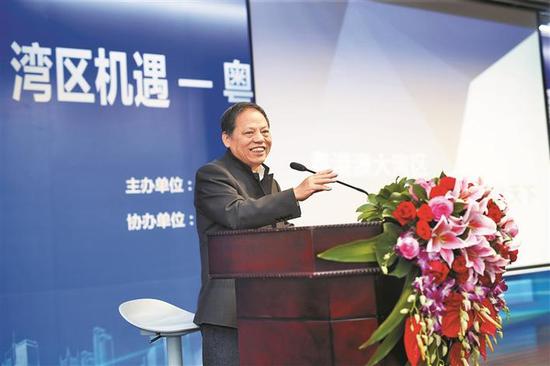 杨建和 深圳市决策咨询委员会专职委员杨建和发表了以《粤港澳大湾区