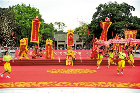 此前为全面开展遗址展示和整治工作而关闭的南海神庙景区,为千年庙会"