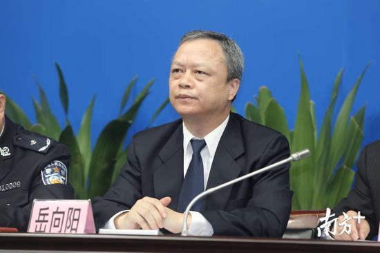 市委政法委副书记岳向阳介绍道,截至4月16日8时,全市申领"穗康码"的