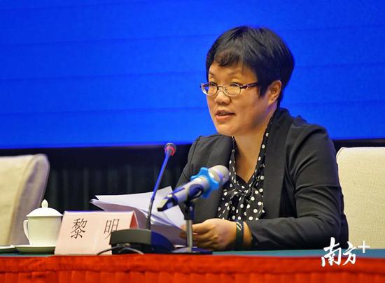 会(外防输入,内防反弹专题)上,广州市副市长黎明介绍广州做好外防输入