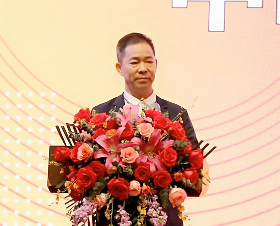 中山市湖南商会led专业委员会湘粤同心共赢未来2024年新春晚会圆满