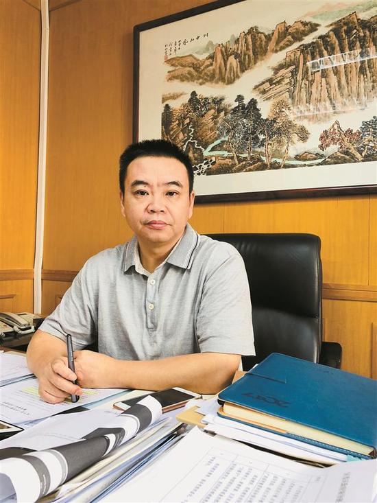 针对如何学习贯彻市委六届十次全会精神,日前,福田区统计局局长刘宏