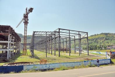 西沱工业园目前仅3家企业入驻.新华每日电讯记者张海舟摄