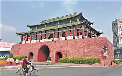 东莞莞城634岁西城楼修复完成 一身新装迎客_新浪广东_新浪网