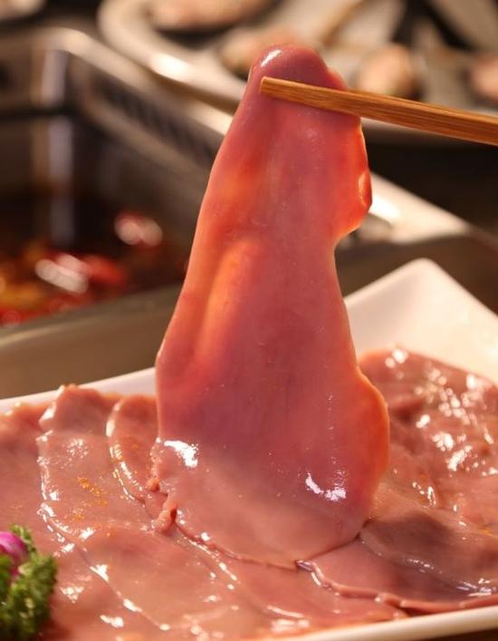 一边吃火锅一边唱ktv 重庆网友:都不是事儿