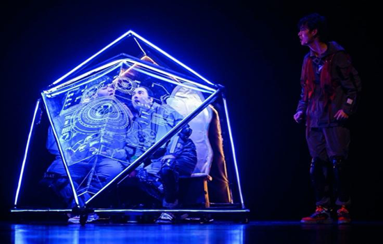 biubiux小剧人原创科幻舞台剧重构地球上映
