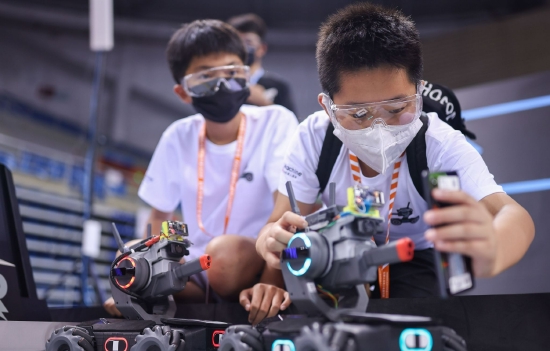 全国青少年第六届无人机大赛南沙开赛