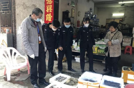 广东龙门县发现有人吃“野味”可报警：0752-7780585