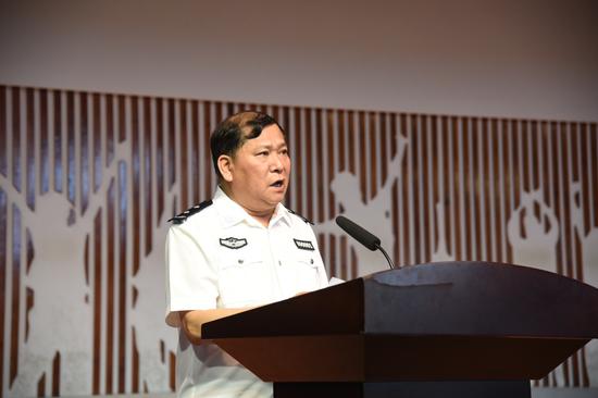 副市长,市禁毒委主任,公安局局长曾湘澜同志