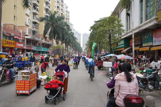 陈江街道团委开展城市卫士弯腰行动系列活动