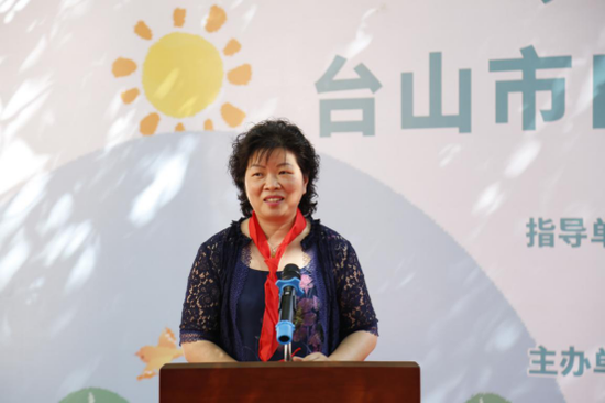 江门市民政局四级调研员李玉芬致辞