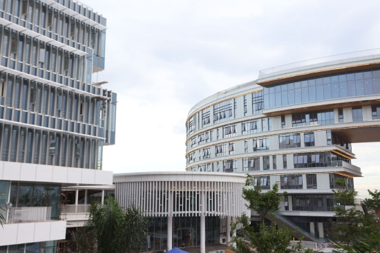 香港科技大学（广州）核心区楼群