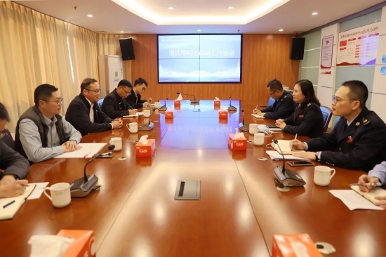 镇党委书记甘志宇调研税收工作