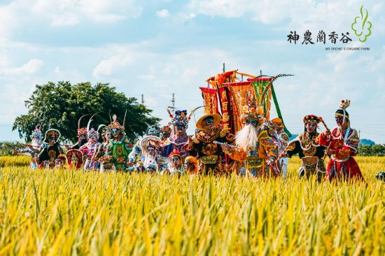 潮州西胪英歌舞团队的英歌舞表演