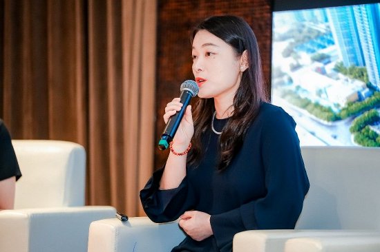 越秀地产里仁洞重点项目总经理助理汪文姝介绍配套落地情况