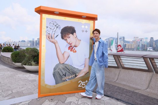 　　Kenny 表示星光大道系一个代表性香港景点，可以趁机向内地及海外游客介绍公司艺人和香港本地流行文化。