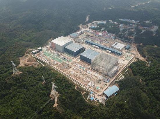 位于广东惠州的昆柳龙直流工程受端±800千伏龙门换流站鸟瞰图