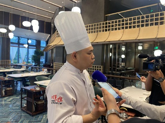 李志洋接受采访