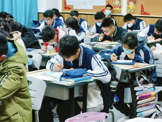 为中高考艺考学子迎新 卓越教育全日制中高考学校开学_手机新浪网
