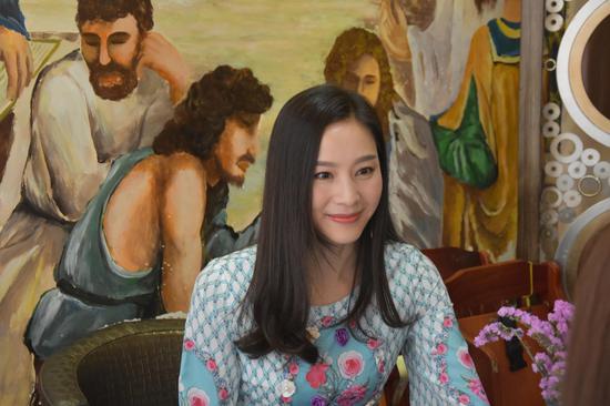 蔡紫芬开始进军影视圈,16年来,她主演多部影视剧及主持多档综艺节目