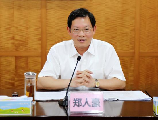 湛江市委书记郑人豪率队到市公安局调研