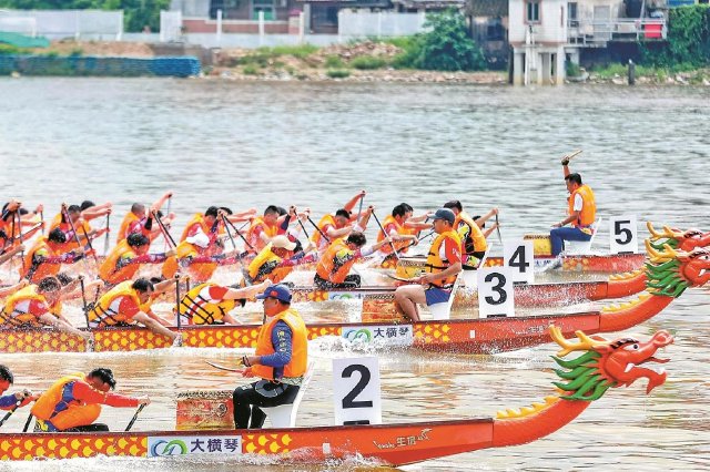 广东省龙舟公开赛在珠海启幕 大湾区39条蛟龙竞渡