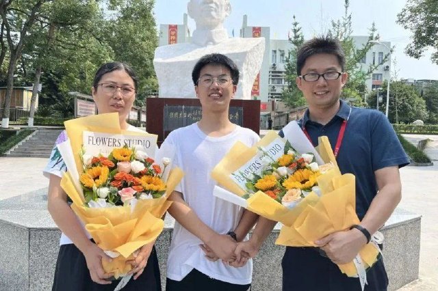 广东逾42万考生上本科线 其中普通类有368240人