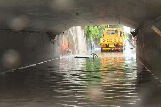 台风“韦帕”渐离广东 余威仍在